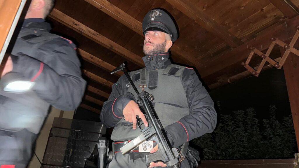 Aerei privati per consegnare la droga sul litorale romano: arrestati 12 narcos tra Roma e Reggio Calabria