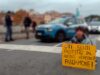Tornano in azione gli ambientalisti di Ultima Generazione: 4 ponti bloccati a Roma