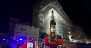 Incendio all'ospedale di Tivoli: quattro morti e oltre 200 pazienti evacuati