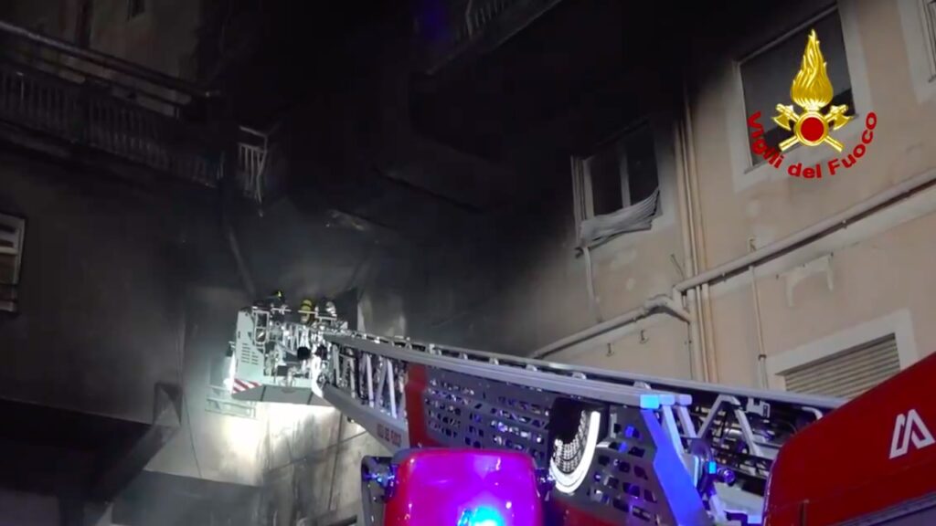 Incendio all'ospedale di Tivoli: quattro morti e oltre 200 pazienti evacuati