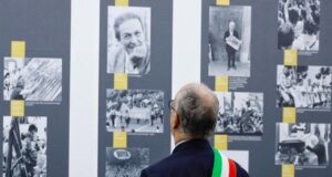 Roma, all’ex Mattatoio la mostra dedicata a Enrico Berlinguer nel centenario della nascita