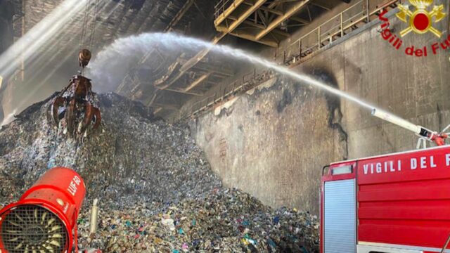 Incendio Malagrotta, i rifiuti negli impianti di Ostia e Ponte Malnome