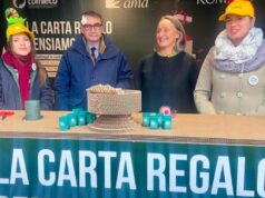 Raccolta carta regali Natale a Roma, in 3mila alla lotteria dei rifiuti: estrazione vincitori il 25 gennaio
