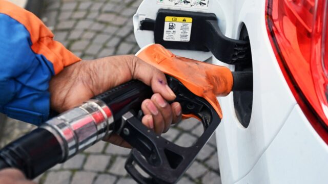 caro prezzi benzina roma