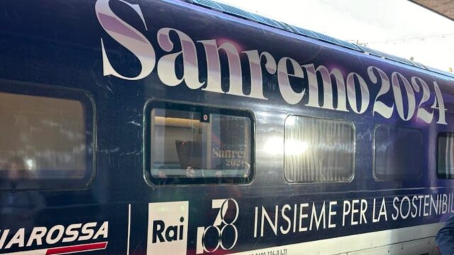 Sanremo 2024: partito da Roma Frecciarossa con livrea dedicata al Festival