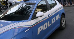 fugge alt polizia roma incidente
