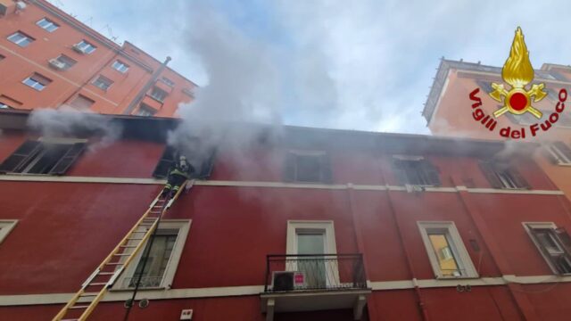 Roma, incendio in appartamento a San Giovanni: soccorsa una ragazza