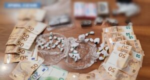 Roma, droga incartata come cioccolata e venduta via chat: 8 arresti