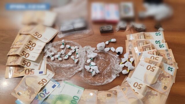 Roma, droga incartata come cioccolata e venduta via chat: 8 arresti