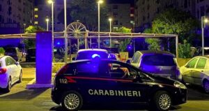 Sorpreso alle spalle e accoltellato: 24enne ferito a Tor Bella Monaca
