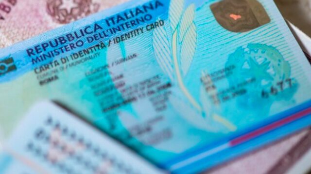 Carta d'identità elettronica Roma, nuovo open day 4 e 5 maggio: ecco dove e come prenotare